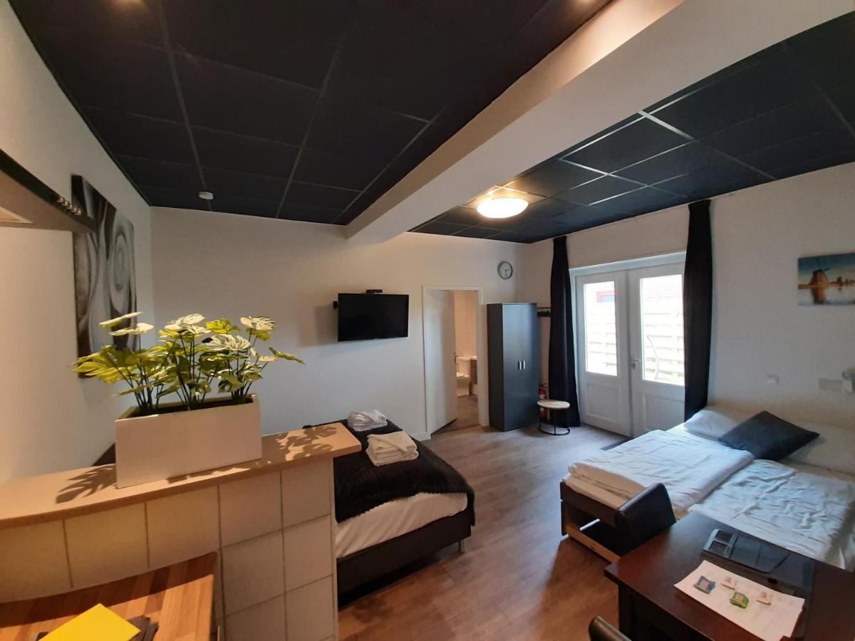 De Vier Linden Bed and Breakfast Vierlingsbeek Exteriör bild