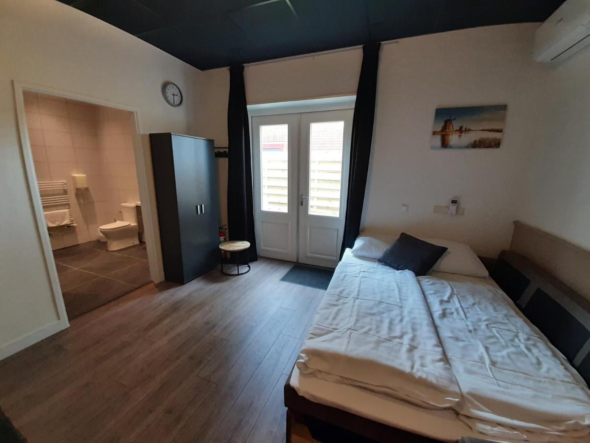De Vier Linden Bed and Breakfast Vierlingsbeek Exteriör bild